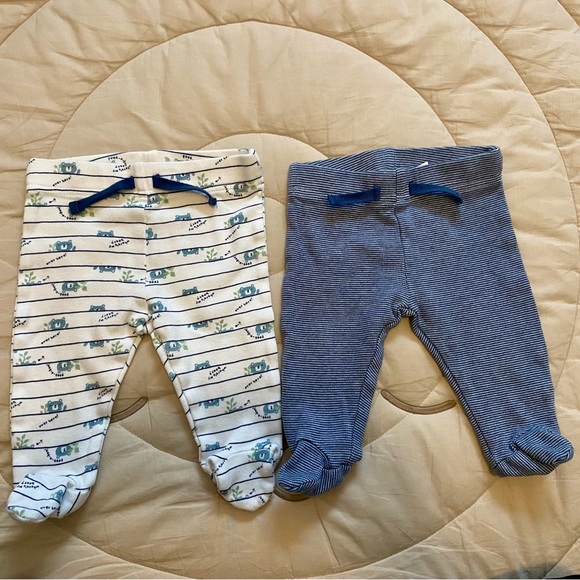 GENTLY USED 12 PIECE BABY BUNDLE - Picture 4 of 9